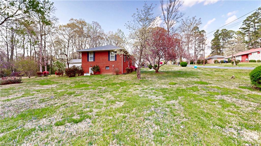 117 Hillcrest Road Thomasville, NC 27360 - Photo 7 of 43