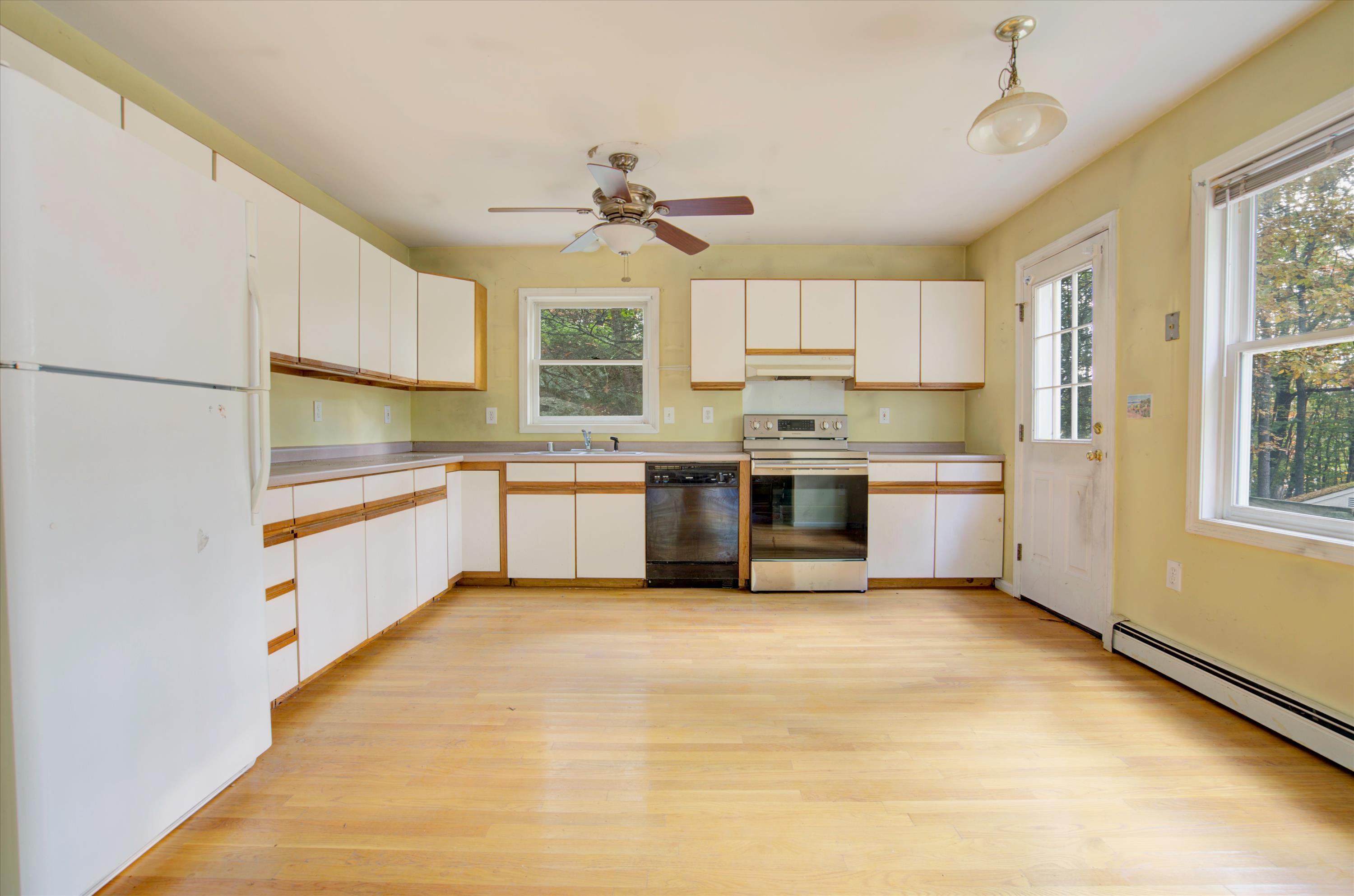 49 Greenleaf Parsons Road Cape Neddick, ME 03902 - Photo 6 of 18 DSC08773_4_5