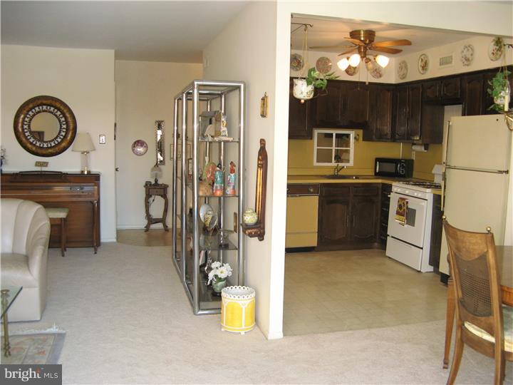 8922 Krewstown Road, Unit 304 Philadelphia, PA 19115 - Photo 14 of 20 Gallery Image 14