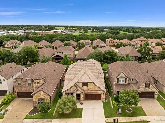 $523,900 | 3000 Bella Lago Drive, Denton, TX 76210