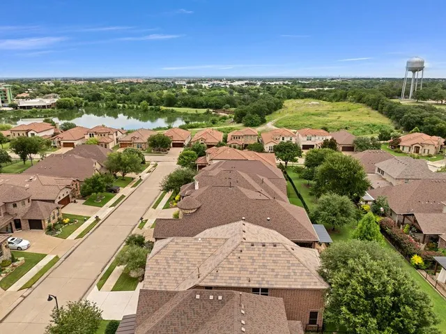 $523,900 | 3000 Bella Lago Drive, Denton, TX 76210