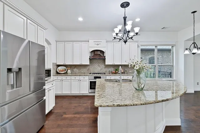 $523,900 | 3000 Bella Lago Drive, Denton, TX 76210