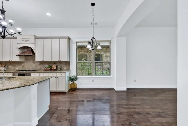 $523,900 | 3000 Bella Lago Drive, Denton, TX 76210