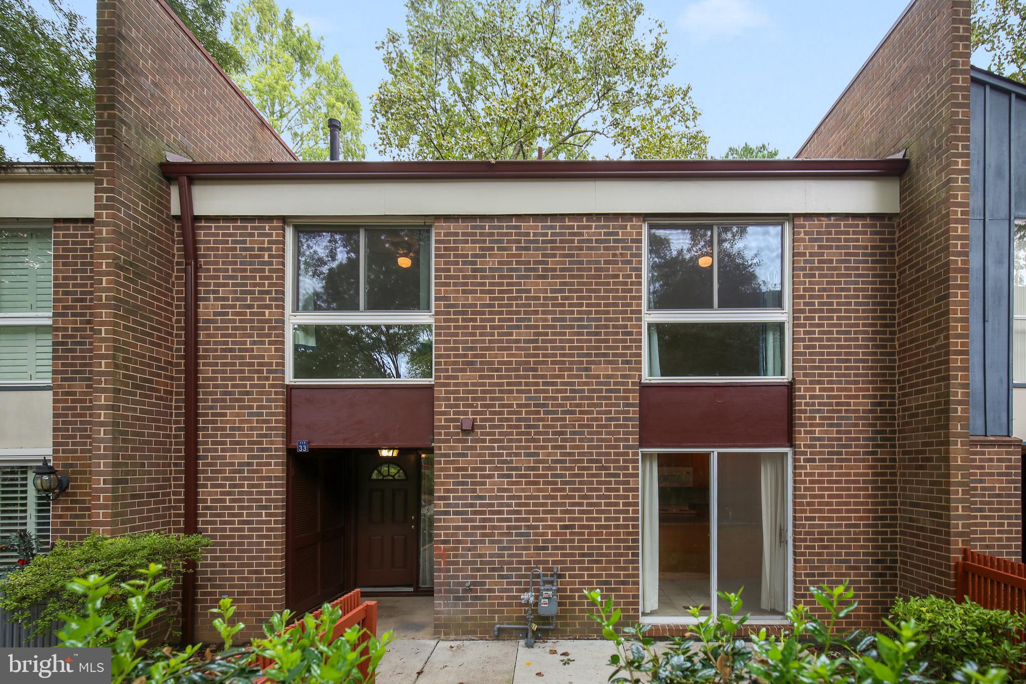 11533 Links Drive Reston, VA 20190 - Photo 1 of 30 Front view of Links Drive