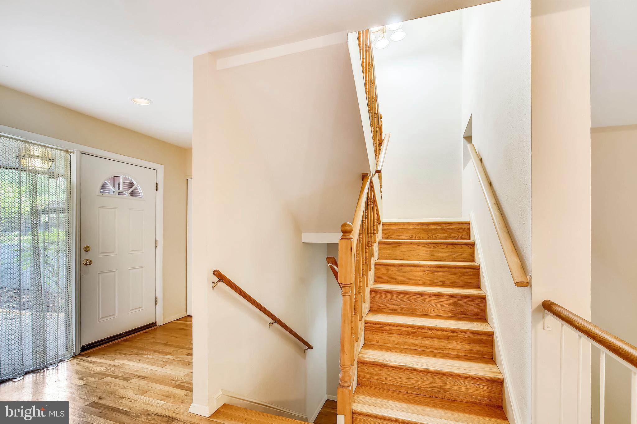 11533 Links Drive Reston, VA 20190 - Photo 4 of 30 Front Entry Way of Links Drive Main Level