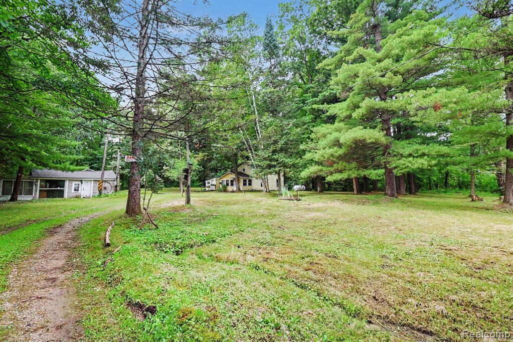 11180 Dunham Road Hartland, MI 48353 - Photo 25 of 31 Gallery Image 25