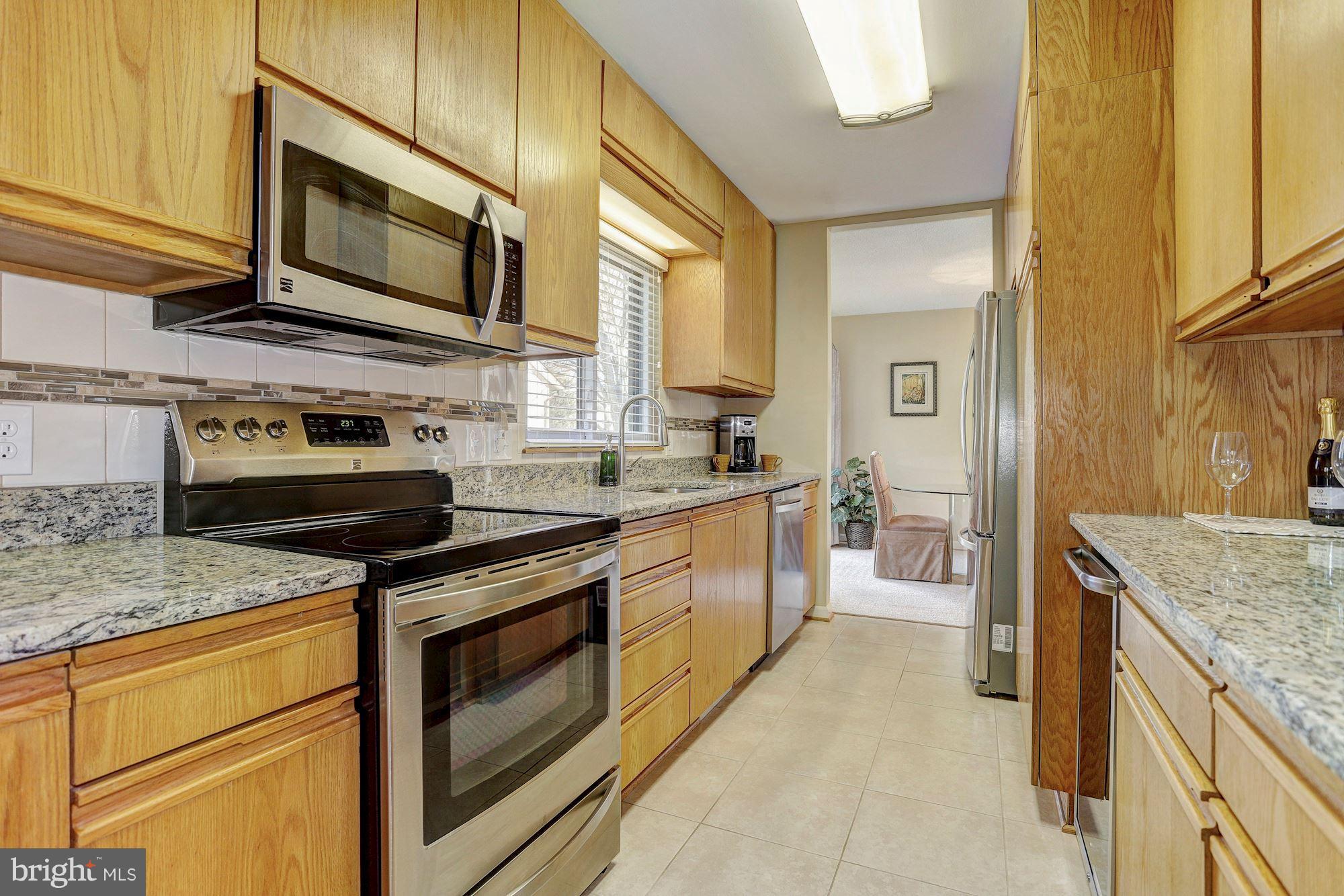 9306 Soaring Hill Road Columbia, MD 21045 - Photo 8 of 30 Kitchen