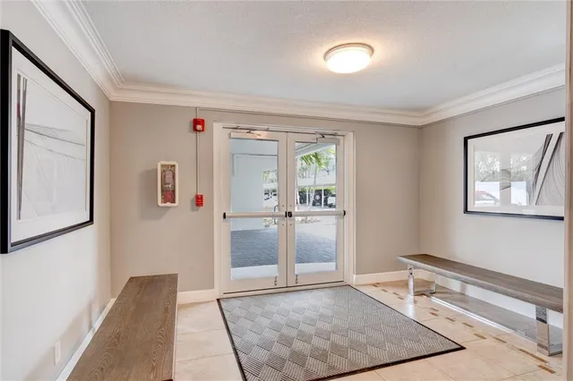 a view of a livingroom with furniture and furniture