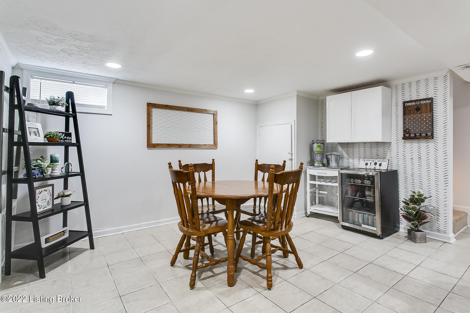 290 Overlook Road Louisville, KY 40229 - Photo 22 of 37 290 Overlook Rd-23