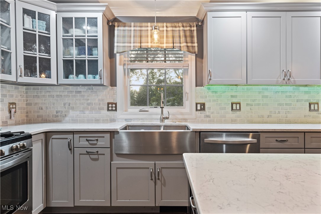 5520 Longbrook Road Lorain, OH 44053 - Photo 6 of 50 Gallery Image 6