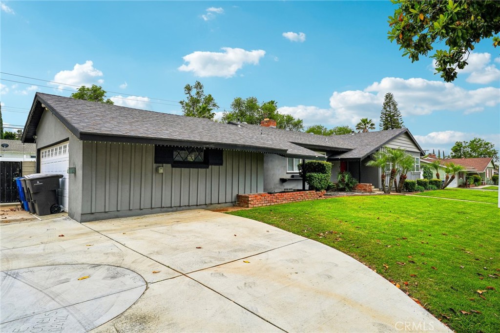 2424 Central Riverside, CA 92506 - Photo 8 of 36