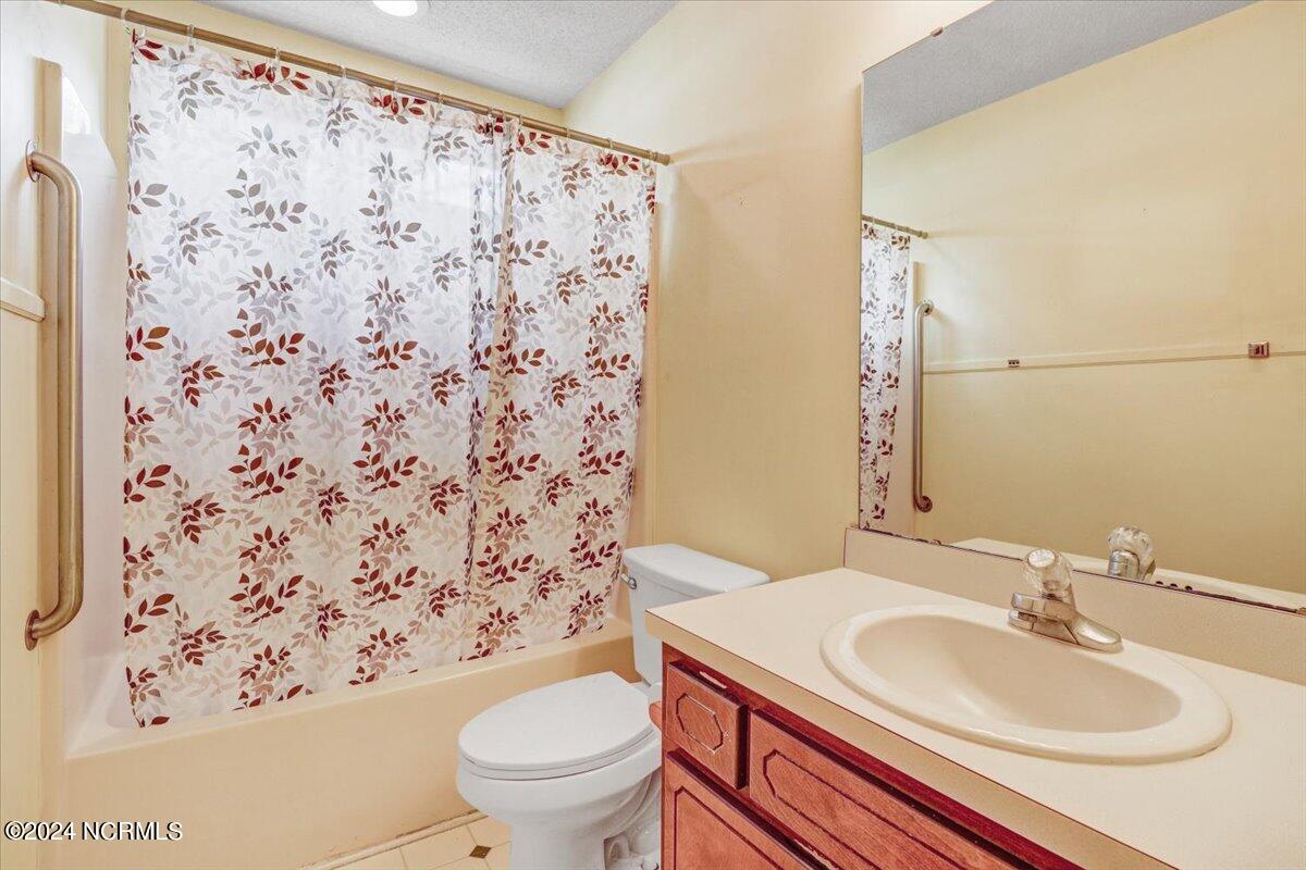643 Vinson Road Clayton, NC 27527 - Photo 20 of 21 Second Bath