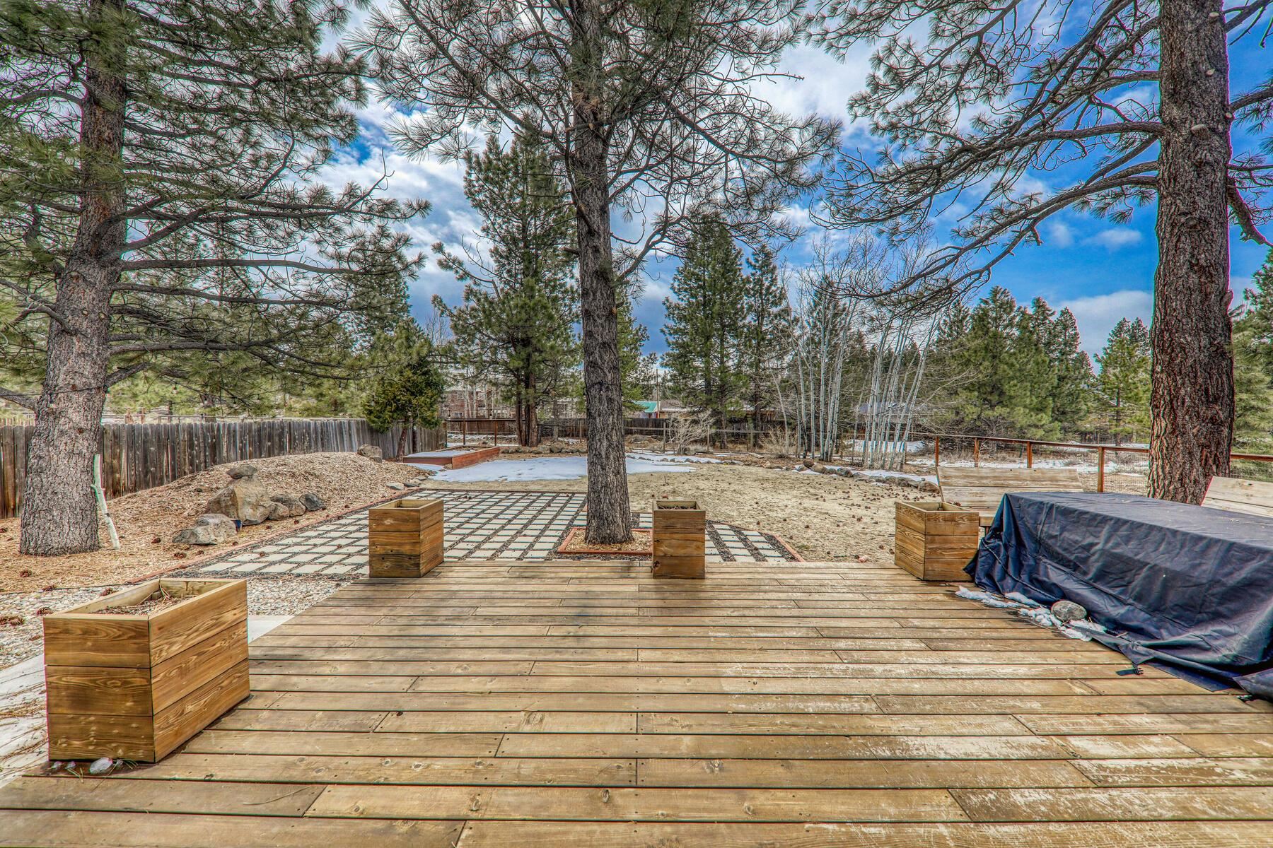 11151 Dorchester Drive Truckee, CA 96161 - Photo 24 of 27 a view of outdoor space with seating
