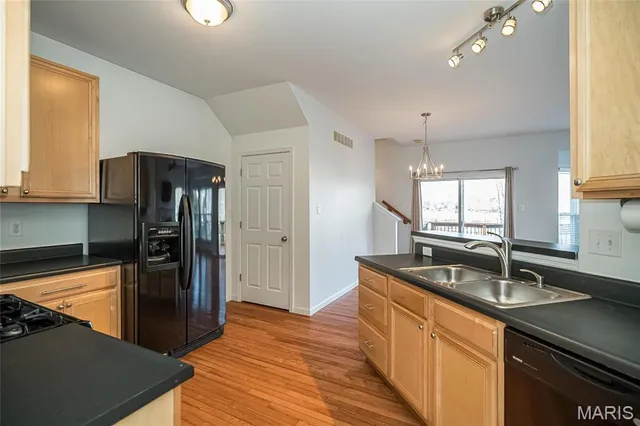 $2,250 | 3160 Timberlodge Landing, St. Charles, MO 63301