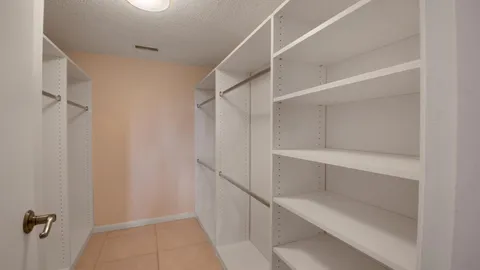 $119,900 | 7118 Golf Colony Court, Unit 105, Lake Worth, FL 33467