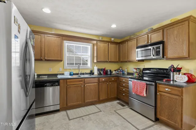 $389,000 | 1452 Windfield Drive, Morristown, TN 37813