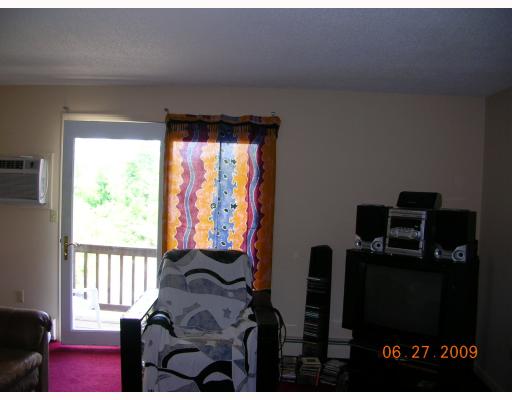 283 Privilege Street, Unit 5 Woonsocket, RI 02895 - Photo 3 of 6 Living Room.