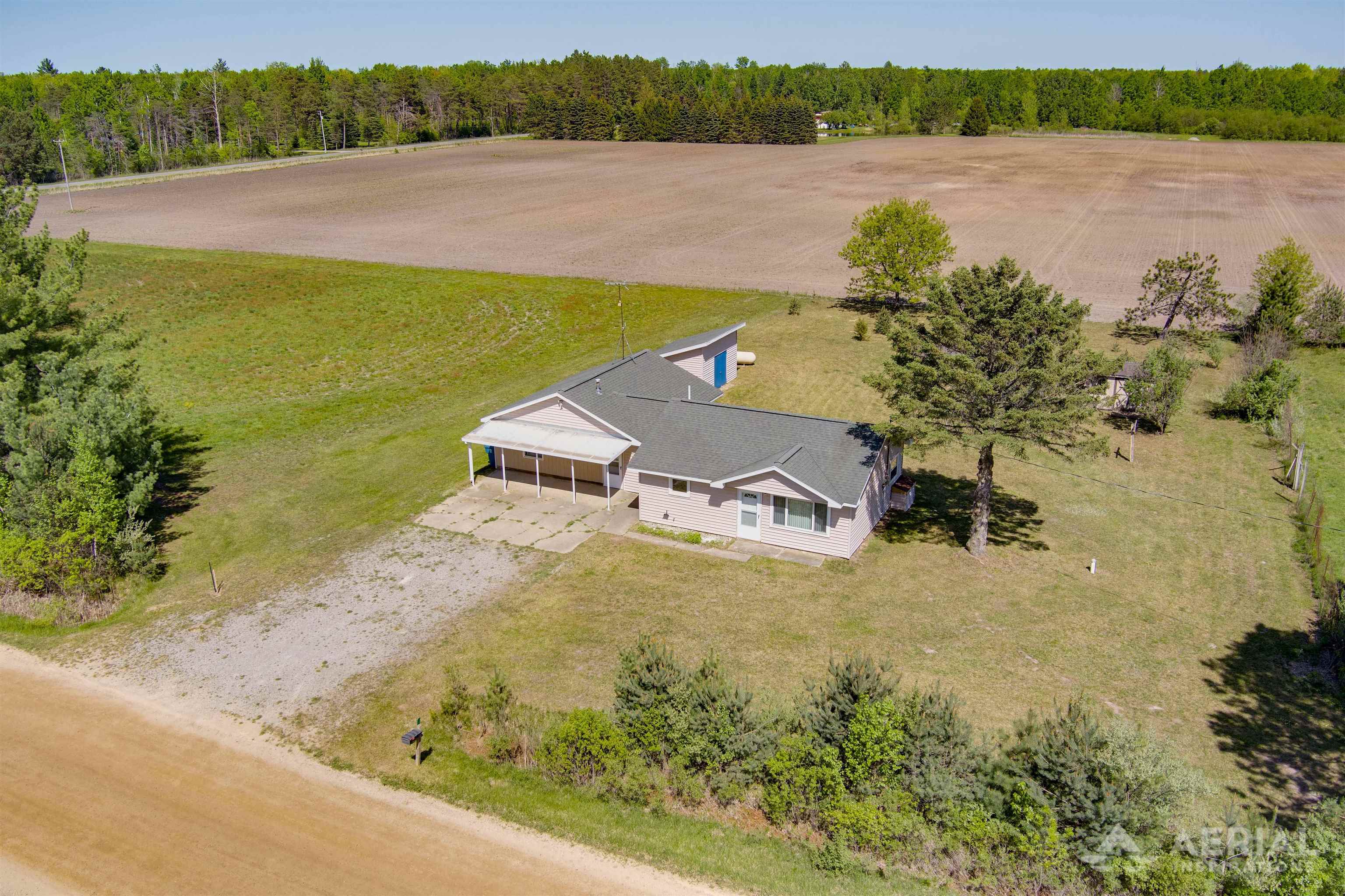 6444 Miller Road Alger, MI 48610 - Photo 13 of 21 1911544-12.JPG
