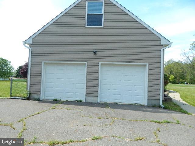 14 Stelle Road Chesterfield, NJ 08515 - Photo 3 of 28