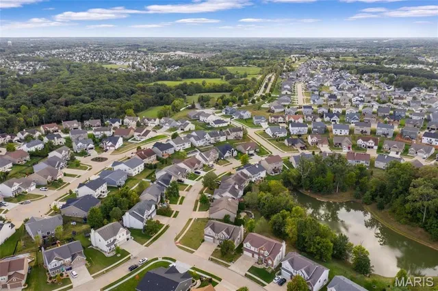 $549,900 | 27 Carlton Lake Court, Wentzville, MO 63385