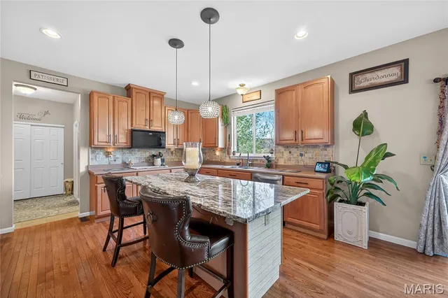 $549,900 | 27 Carlton Lake Court, Wentzville, MO 63385