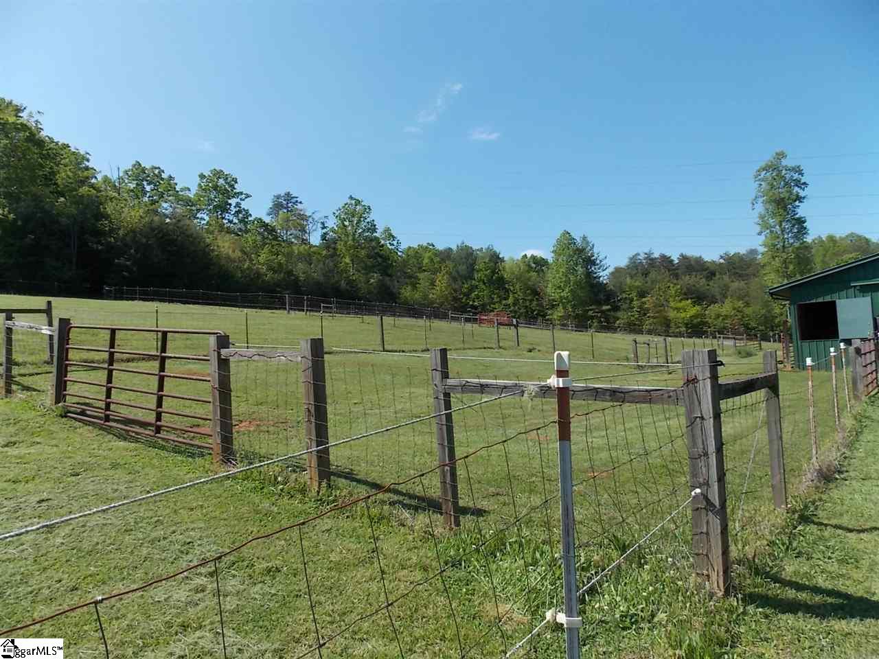 222 Holly Springs School Road Pickens, SC 29671 - Photo 4 of 36 Gallery Image 4