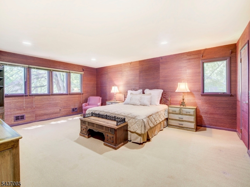 943 Sunset Ridge Bridgewater, NJ 08807 - Photo 16 of 26