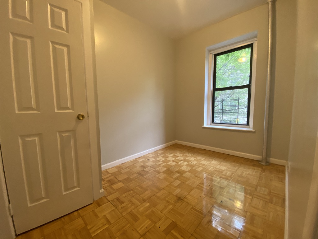 539 West 156th Street, Unit 8 Manhattan, NY 10032 - Photo 3 of 8