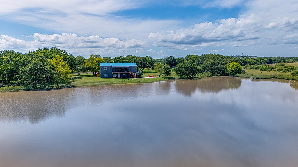 646 Victor Eckhardt Road Fredericksburg, TX 78624 - Photo 11 of 60