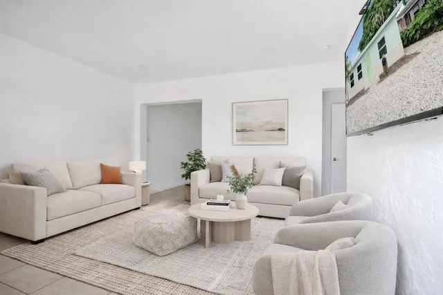 $599,000 | 306 Northeast 13th Avenue, Pompano Beach, FL 33060