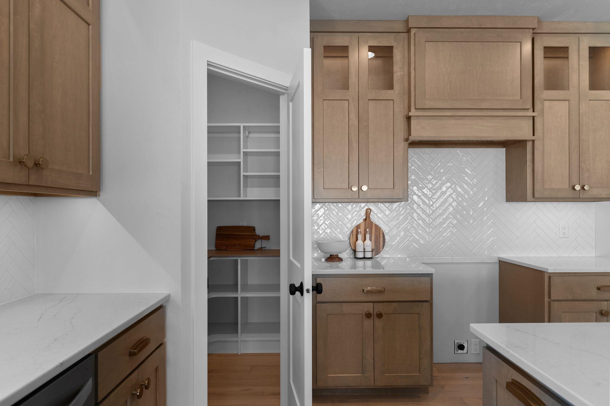 W5826 Roundstone Place Menasha, WI 54952 - Photo 20 of 47