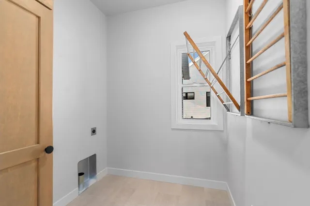 $659,900 | W5826 Roundstone Place, Menasha, WI 54952