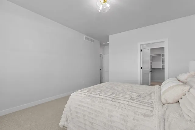 $659,900 | W5826 Roundstone Place, Menasha, WI 54952