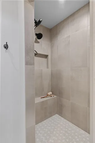 $659,900 | W5826 Roundstone Place, Menasha, WI 54952