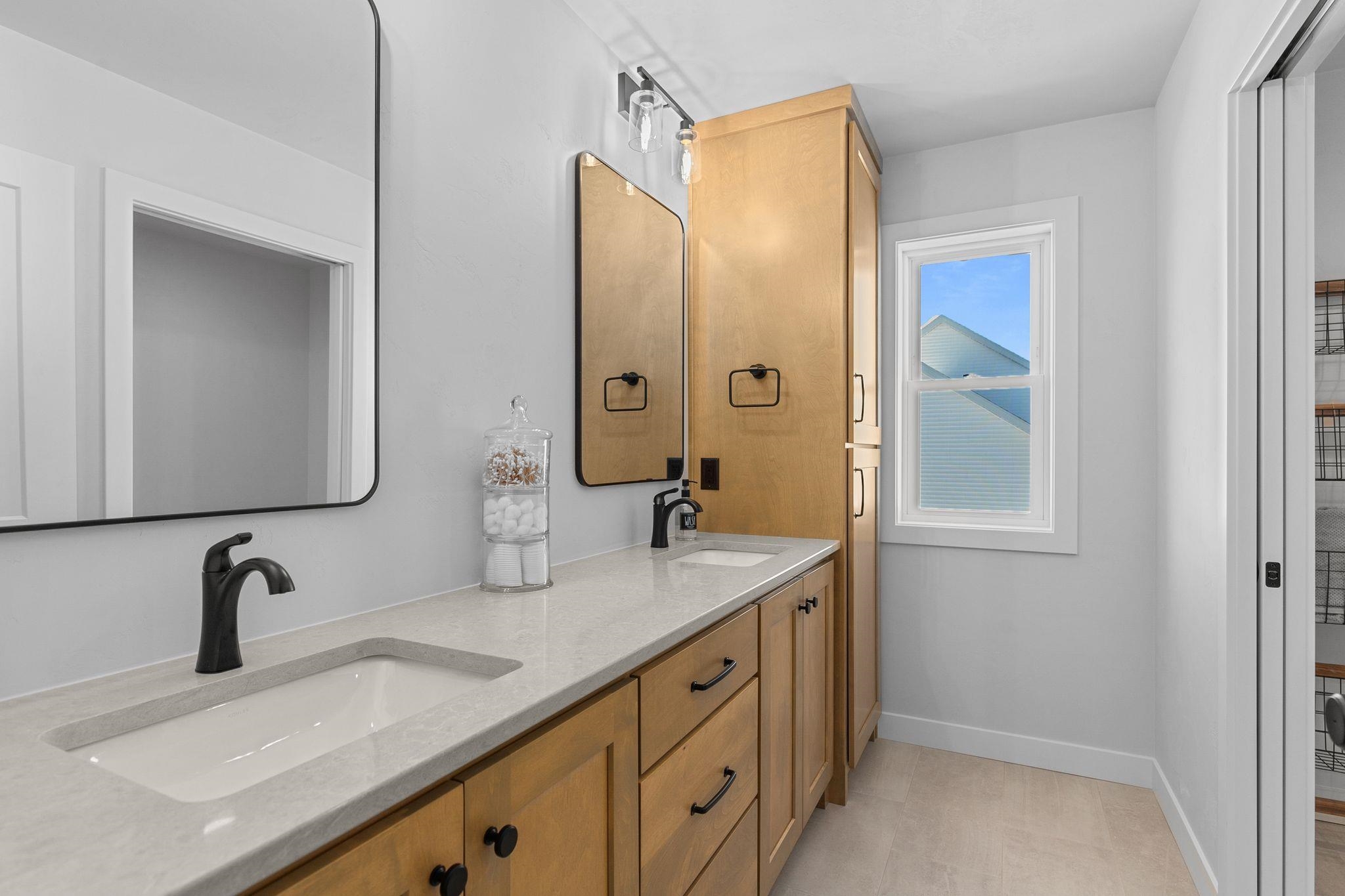 W5826 Roundstone Place Menasha, WI 54952 - Photo 43 of 47