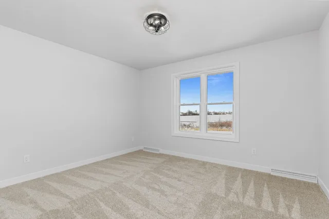 $659,900 | W5826 Roundstone Place, Menasha, WI 54952