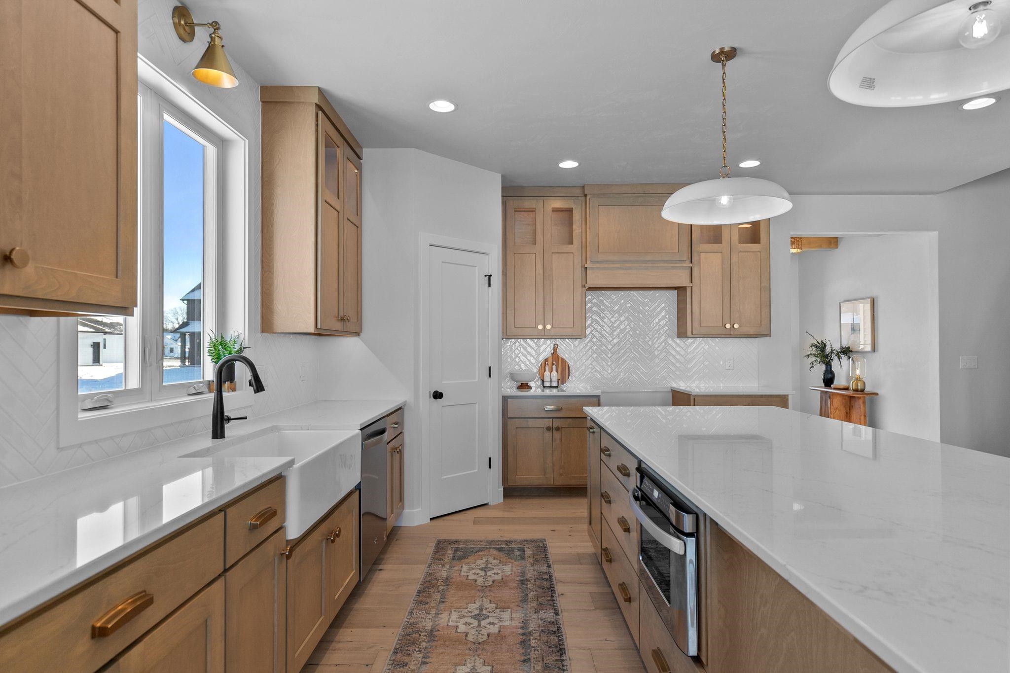 W5826 Roundstone Place Menasha, WI 54952 - Photo 6 of 47