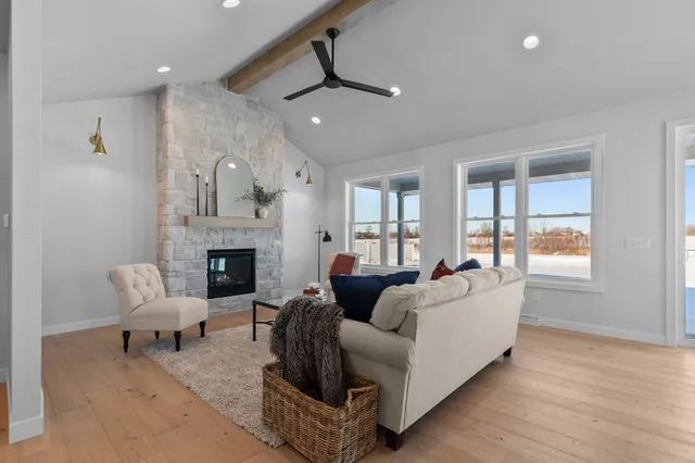 $659,900 | W5826 Roundstone Place, Menasha, WI 54952