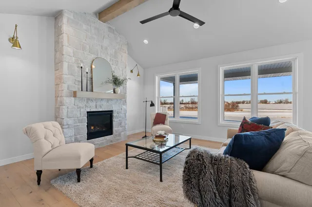 $659,900 | W5826 Roundstone Place, Menasha, WI 54952