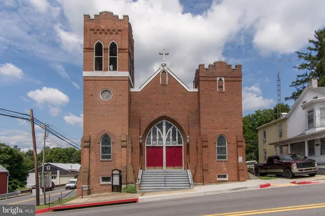 $299,999 | 201 East Main Street, Sharpsburg, MD 21782