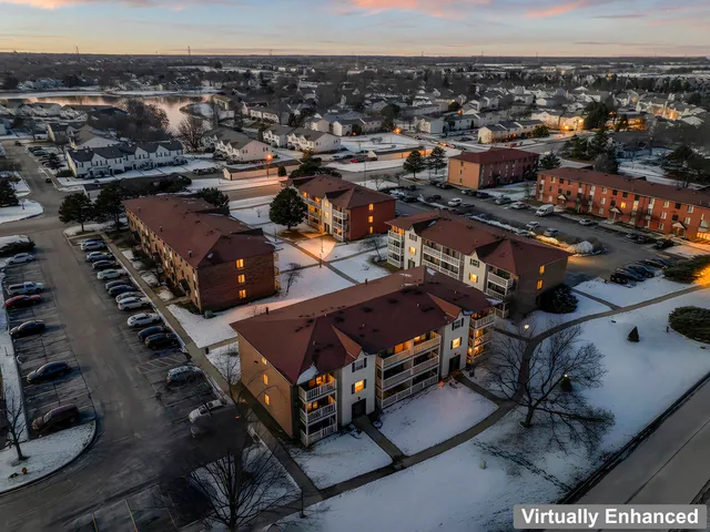 $1,500 | 225 North Gregory Street, Unit 6, Aurora, IL 60504