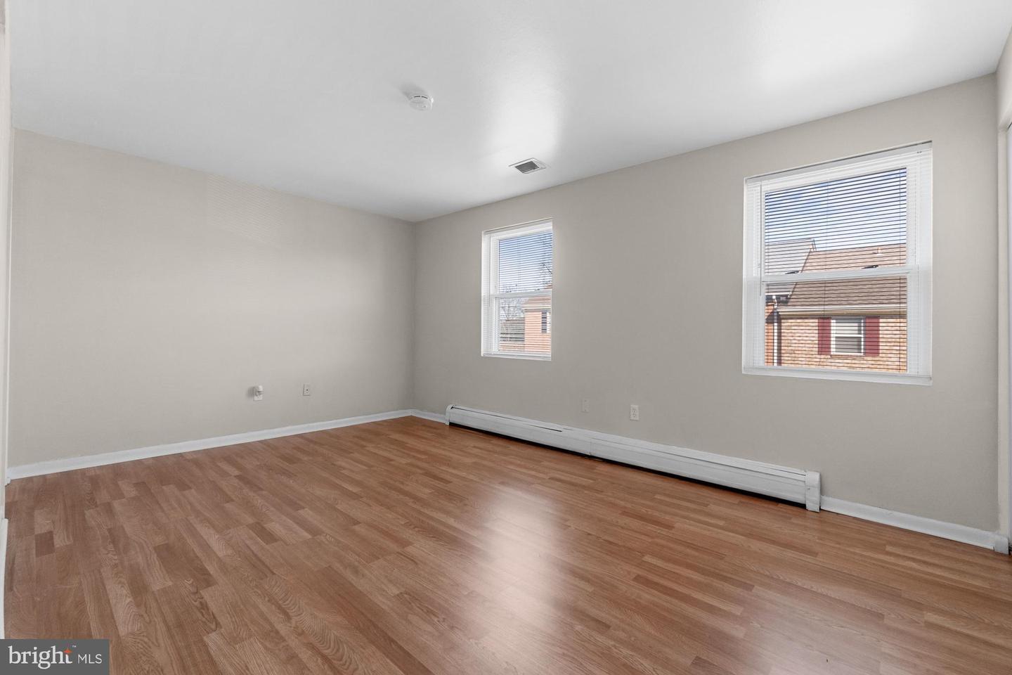 12814 Epping Terrace, Unit 2B Silver Spring, MD 20906 - Photo 15 of 28 Upstairs main bedroom