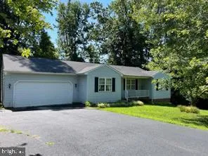 $2,300 | 10703 Musket Court, Spotsylvania, VA 22553