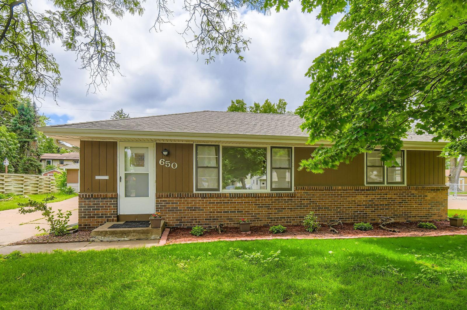 650 58th Ave Northeast