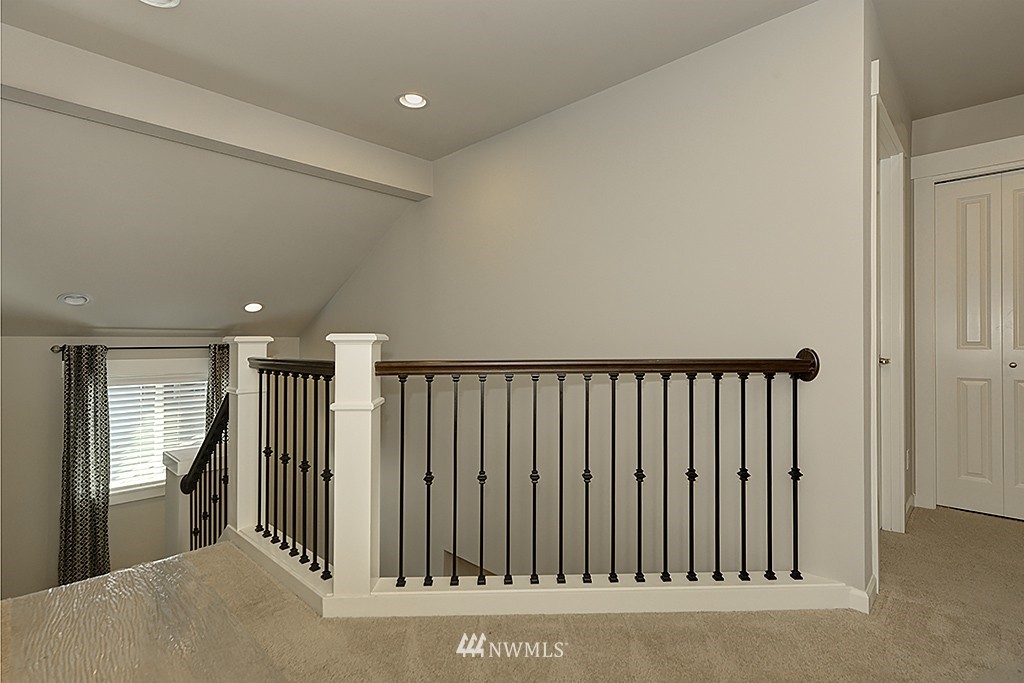 100 Shadow Avenue Northeast Renton, WA 98059 - Photo 13 of 24