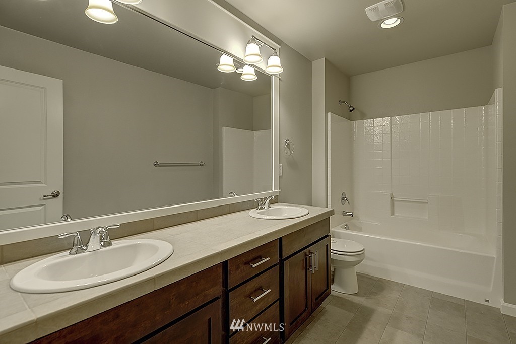 100 Shadow Avenue Northeast Renton, WA 98059 - Photo 20 of 24