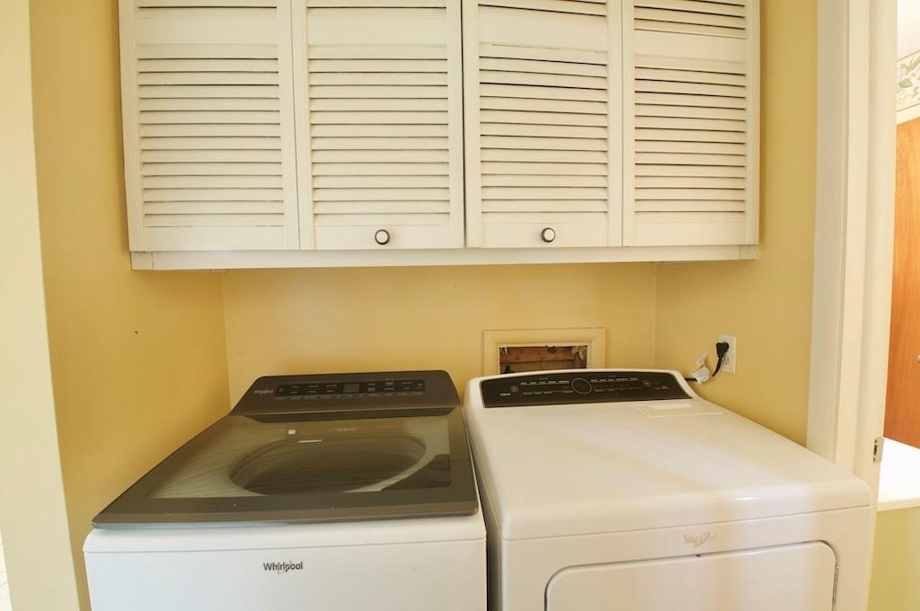 623 Emerson Road Carmel, IN 46032 - Photo 8 of 17 Gallery Image 8