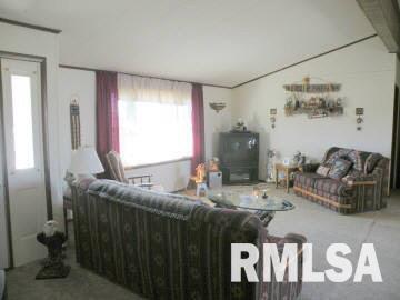 1008 Myers Road Centralia, IL 62801 - Photo 4 of 11