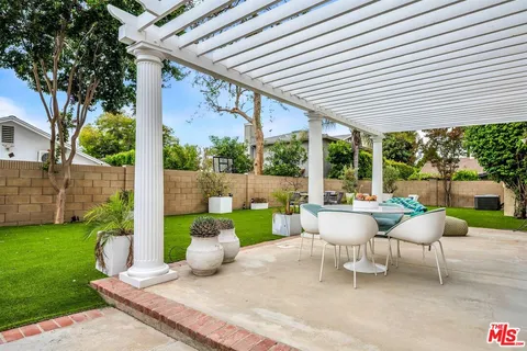 $1,550,000 | 13250 Fulton Court, Sherman Oaks, CA 91401