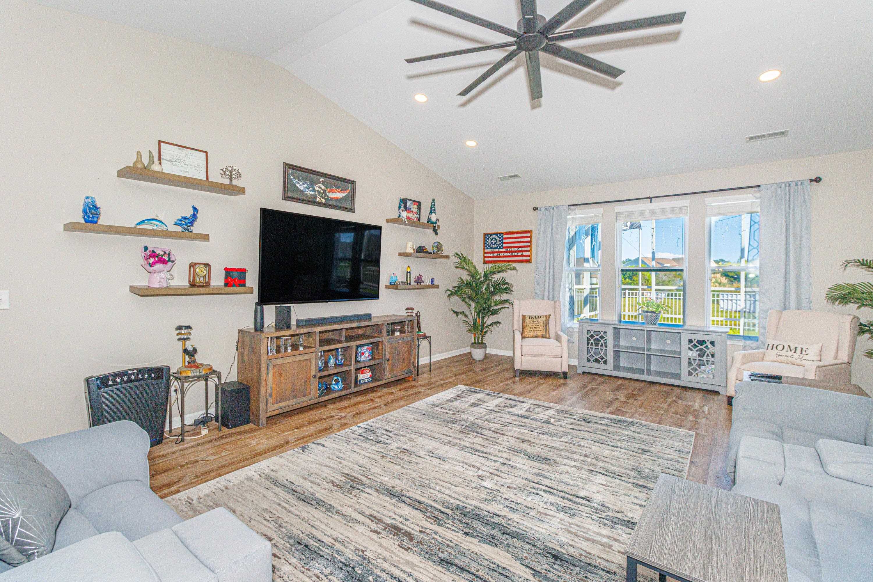 348 Lochmoore Loop Myrtle Beach, SC 29588 - Photo 4 of 60 Gallery Image 4
